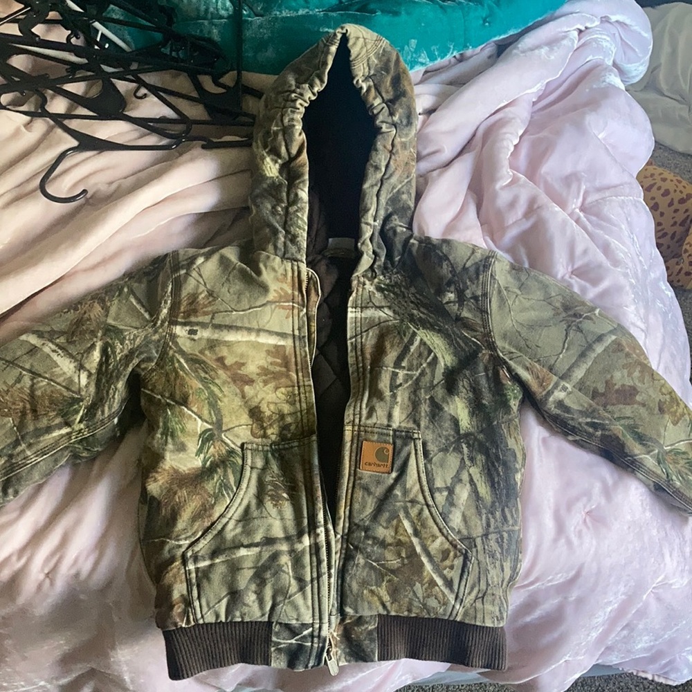 Kids Carhartt jacket size S (7-8)